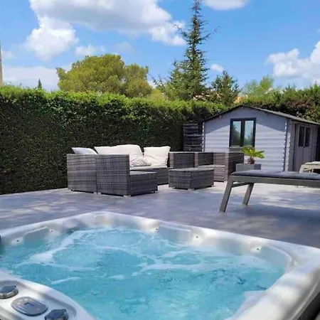 Villa Spa/jacuzzi, A Proximite De La Mer.