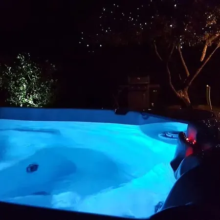 Villa Spa/jacuzzi, A Proximite De La Mer.